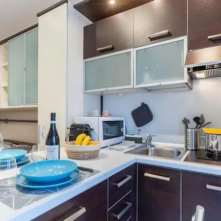 Apartment Strategic House - Metro M5 San Siro - Free Wi-fi Milan