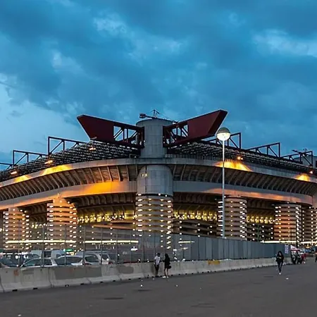 Strategic House - Metro M5 San Siro - Free Wi-fi *